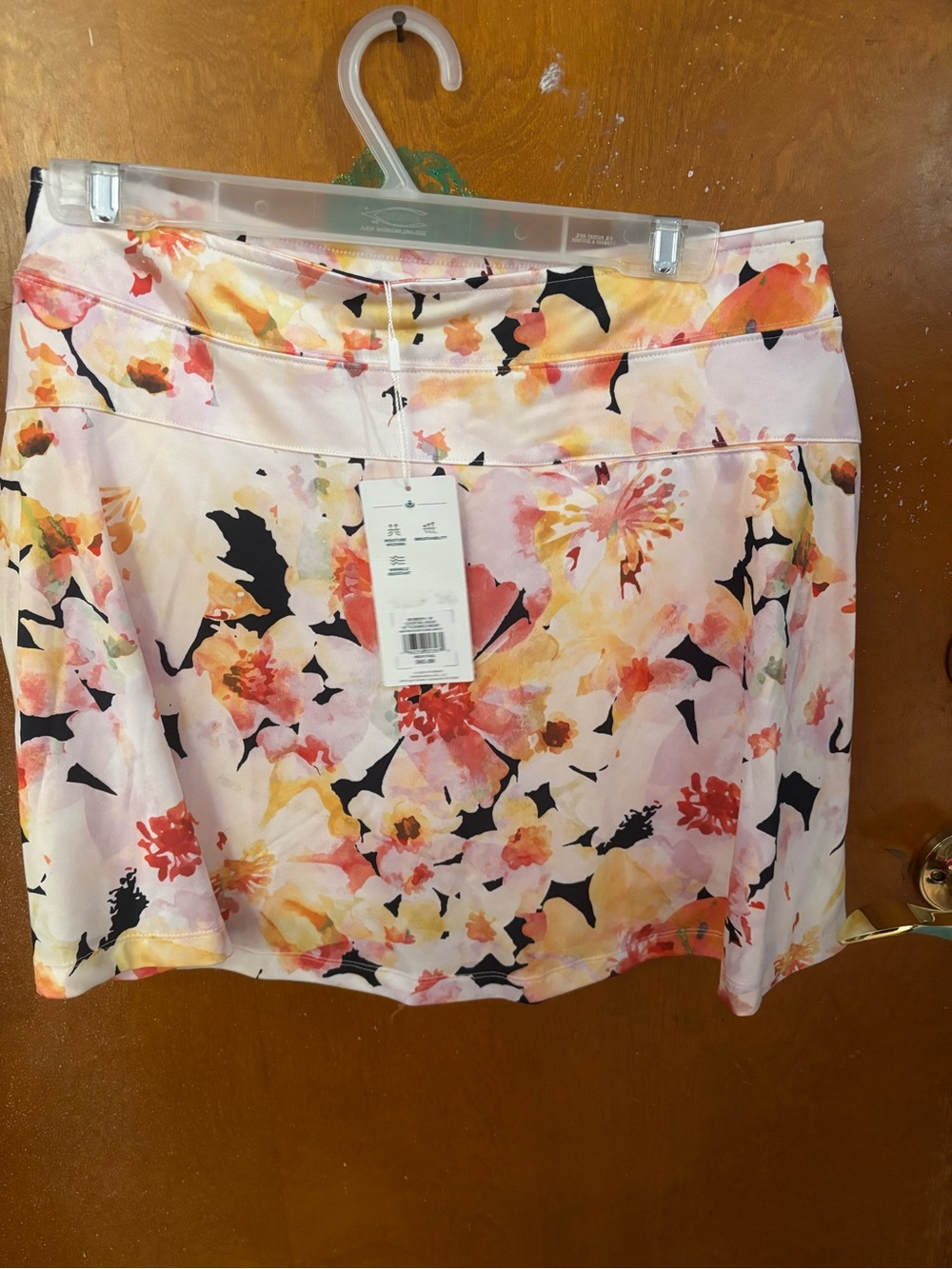 New skort.  Med.   Floral - Picture 4 of 6